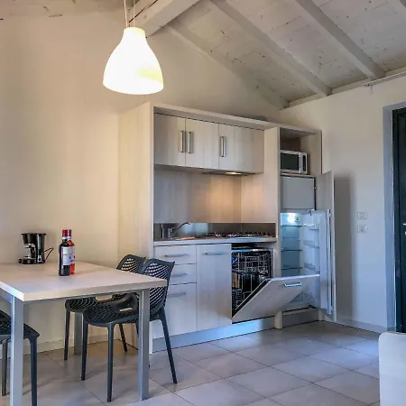 Apartments In Castelnuovo Del Garda 22107 * Castelnuovo del Garda