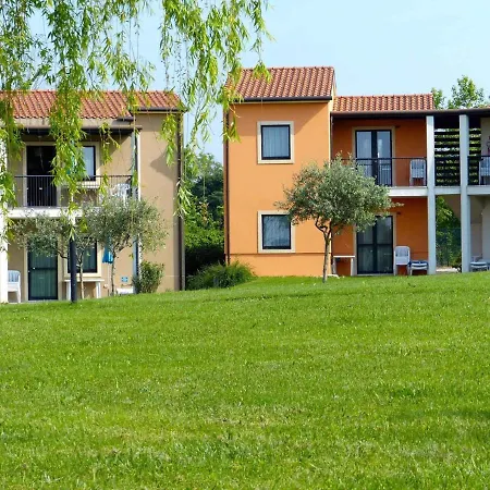 Apartments In Castelnuovo Del Garda 22107 Lägenhet *